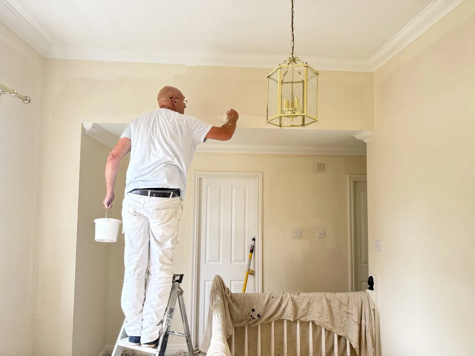 How to Prepare Walls Before Painting