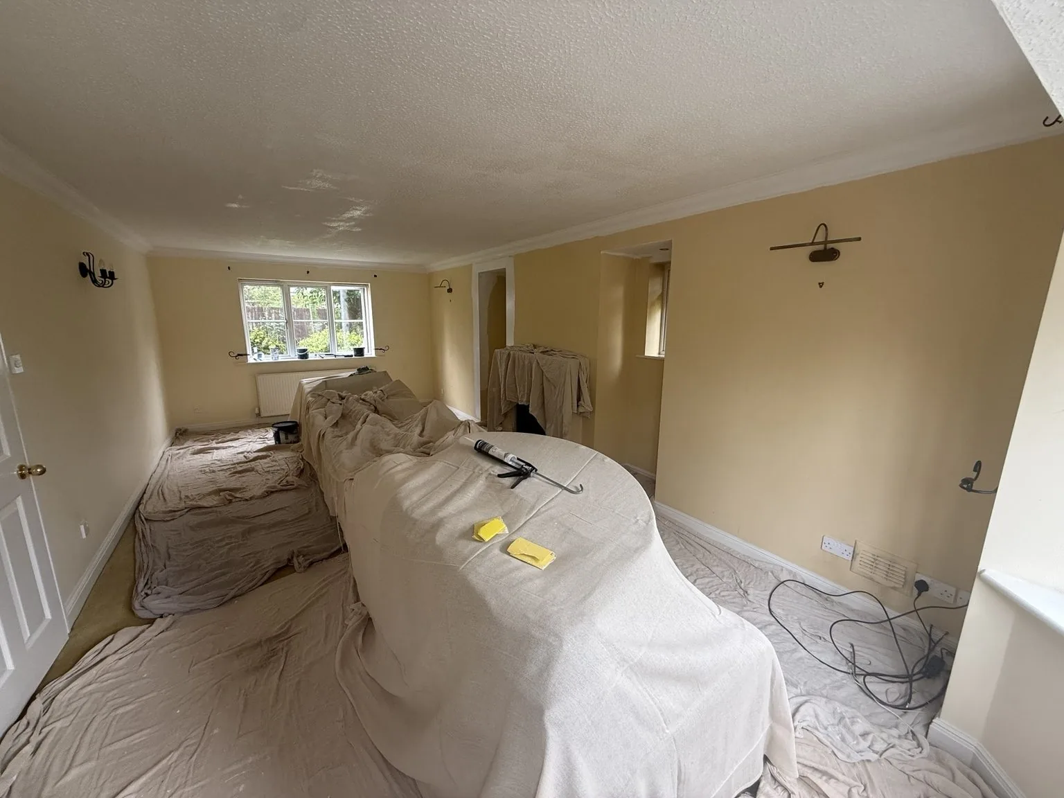 How to Prepare a Room Before a Decorator Arrives