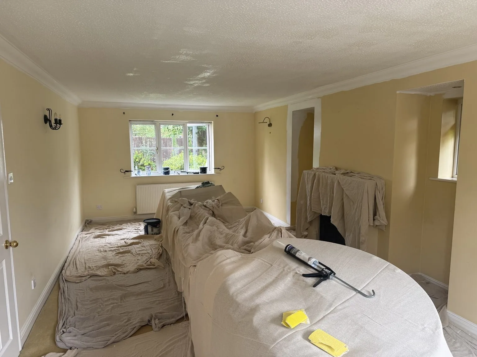 Essential Tools for Preparing and Painting a Room